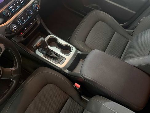 Used 2018 Chevrolet Colorado LT image 21
