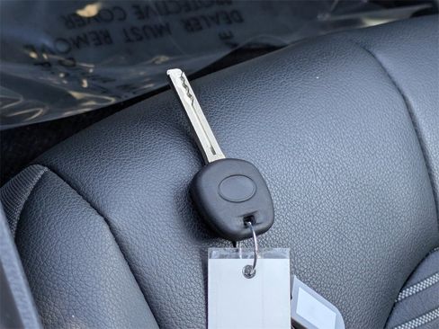 Used 2023 Toyota Camry SE image 25