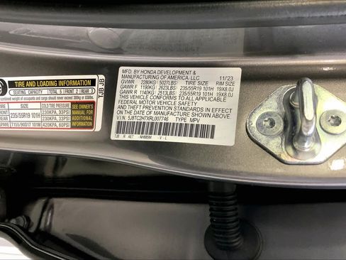 Used 2024 Acura RDX SH-AWD w/ Advance Package image 36