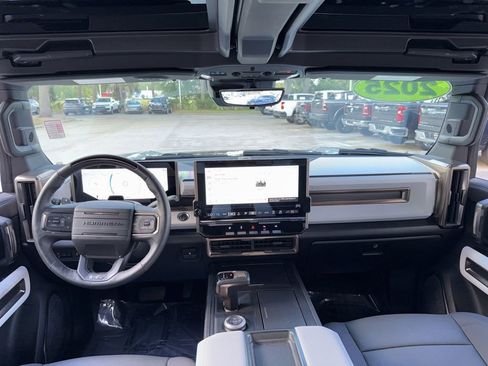 Used 2025 GMC Hummer EV 3X AWD/4WD image 59