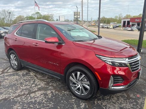 Used 2023 Chevrolet Equinox Premier image 6