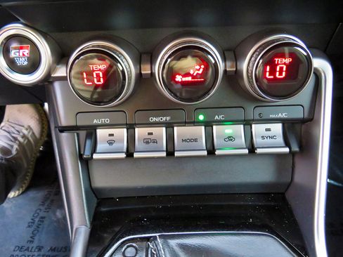 Used 2023 Toyota GR86 Premium image 23