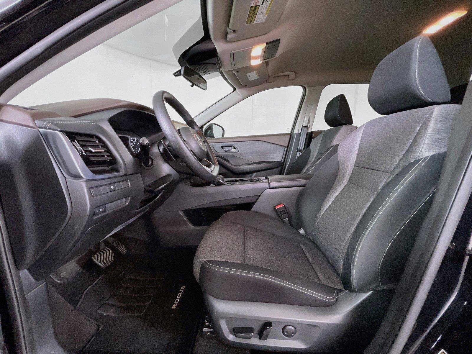 Used 2021 Nissan Rogue SV AWD/4WD image 23