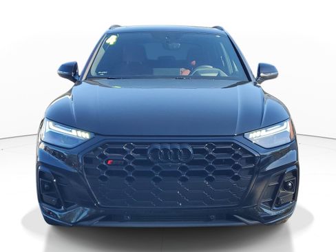 Used 2024 Audi SQ5 Prestige image 2