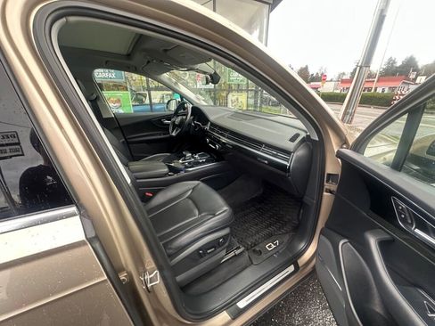 Used 2019 Audi Q7 3.0T Prestige w/ Prestige Package image 21