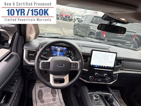 Used 2023 Ford Expedition Max XLT image 15