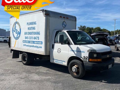 Used 2010 Chevrolet Express 3500 image 1