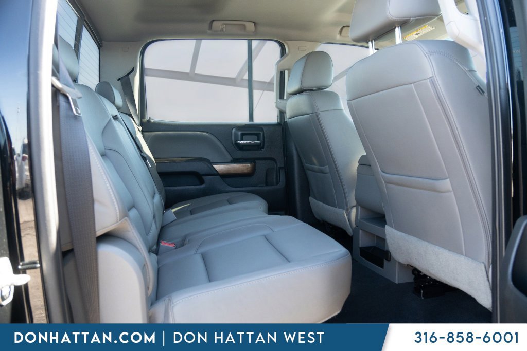 Used 2018 Chevrolet Silverado 1500 LTZ w/ Sport Package AWD/4WD image 19