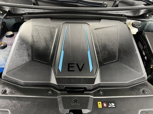 Used 2023 Hyundai Ioniq 5 Limited image 37