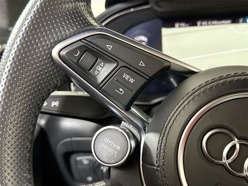 Used 2017 Audi R8 V10 w/ Carbon Exterior Package image 24