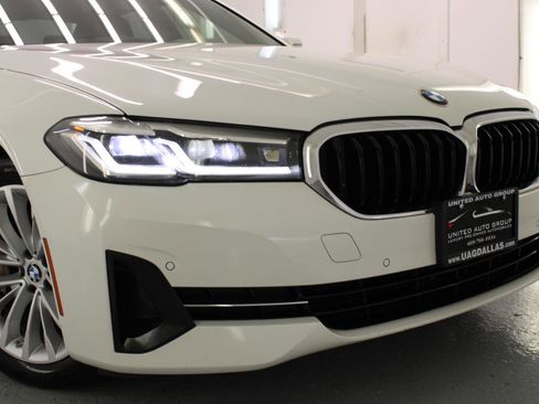 Used 2021 BMW 530i w/ Convenience Package RWD image 17