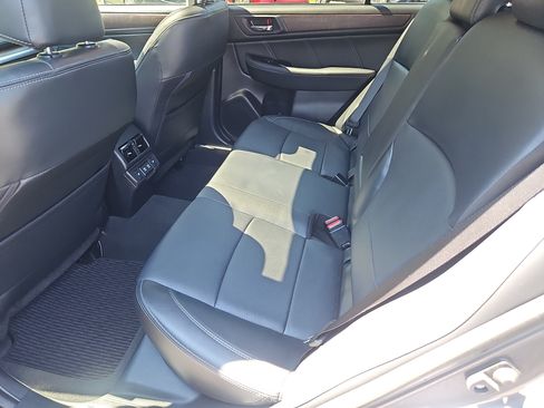 Used 2019 Subaru Outback 2.5i Limited AWD/4WD image 34