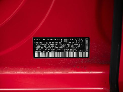 Used 2018 Volkswagen GTI SE image 39