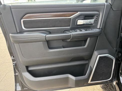 Used 2024 RAM 3500 Laramie AWD/4WD image 9