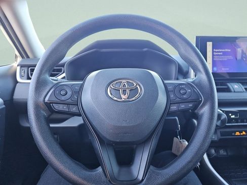 Used 2025 Toyota RAV4 LE image 28