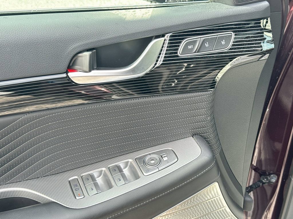 Used 2025 Hyundai Palisade Calligraphy AWD/4WD image 18