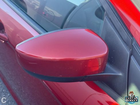 Used 2018 Ford Focus SE FWD image 7