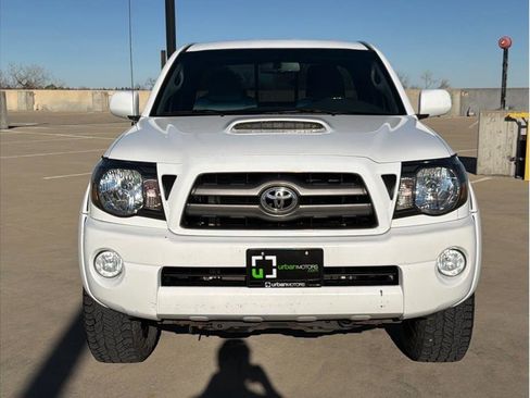 Used 2010 Toyota Tacoma 4x4 Access Cab V6 image 2