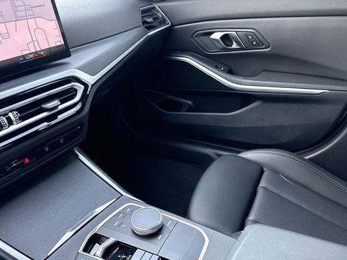 Used 2024 BMW 330e image 22