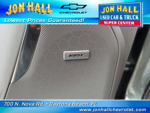 Used 2023 GMC Yukon SLT w/ SLT Premium Package AWD/4WD image 23