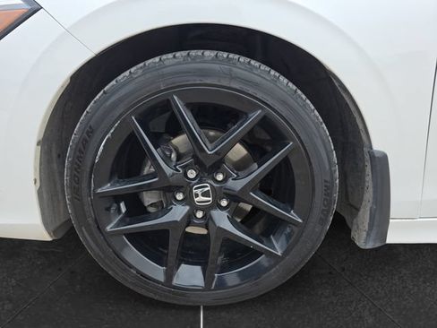 Used 2023 Honda Civic Sport image 9