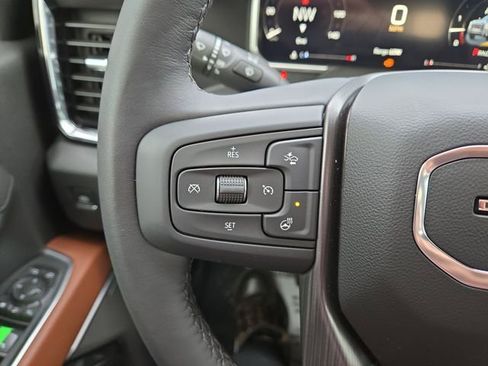 New 2026 GMC Sierra 2500 Denali Ultimate w/ LPO, Black Badging Package image 18