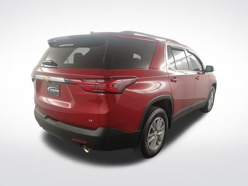 Used 2023 Chevrolet Traverse LT FWD image 8