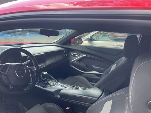 Used 2021 Chevrolet Camaro LT image 6