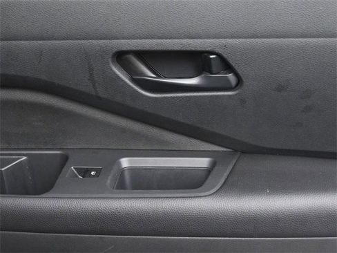 Used 2024 Nissan Pathfinder SV w/ Lighting Package (N92) image 30