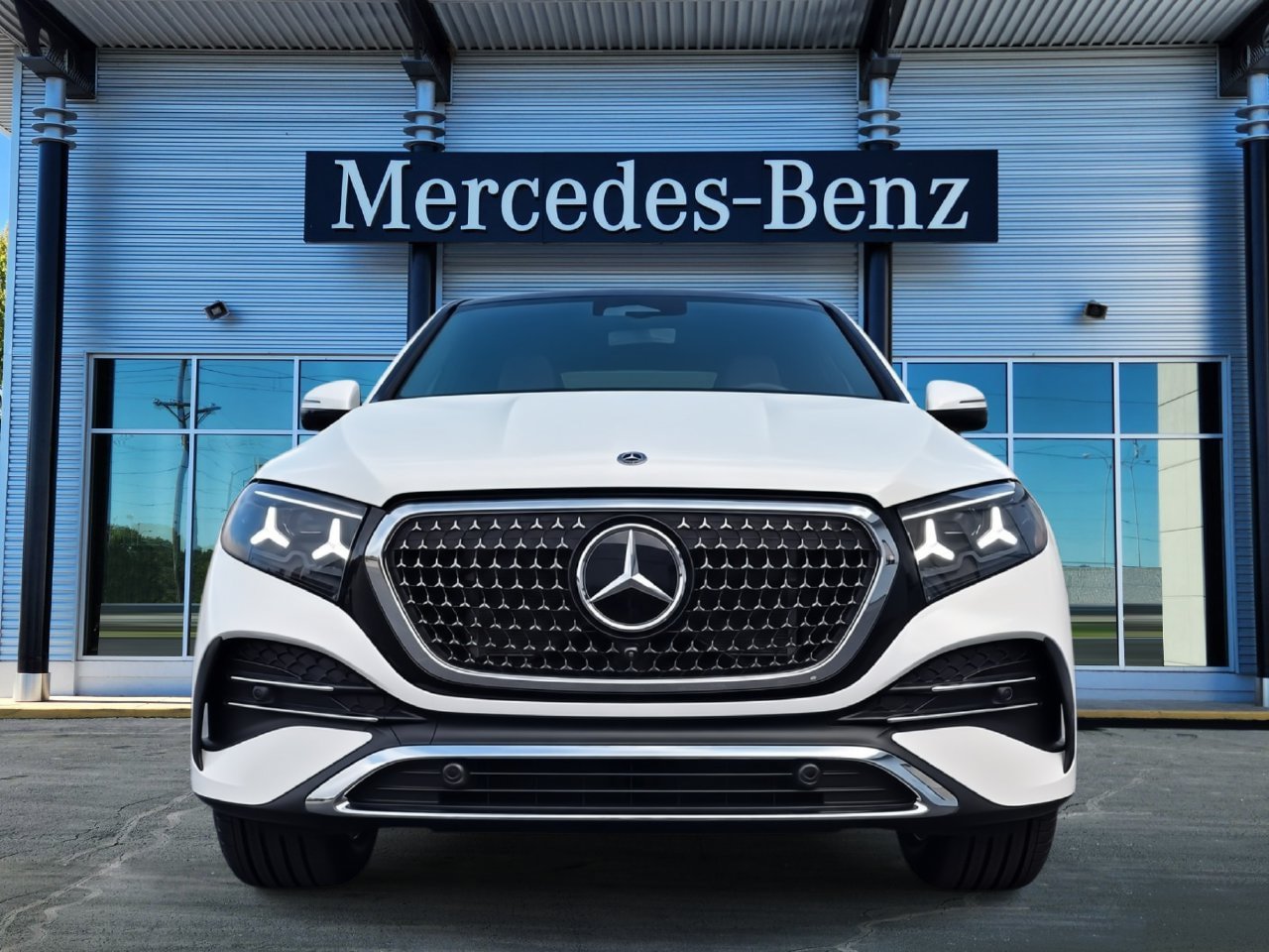 New 2027 Mercedes-Benz GLE 450 4MATIC Coupe image 2
