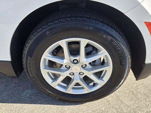 Used 2022 Chevrolet Equinox LT image 16