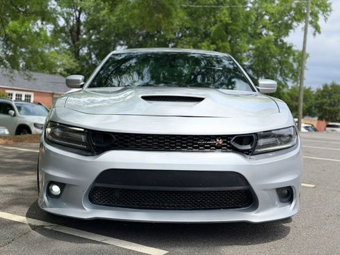 Used 2019 Dodge Charger Scat Pack w/ Plus Group RWD image 9