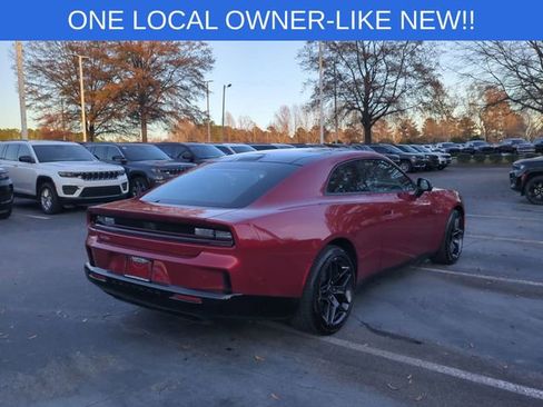 Used 2024 Dodge Charger R/T w/ Plus Group image 5