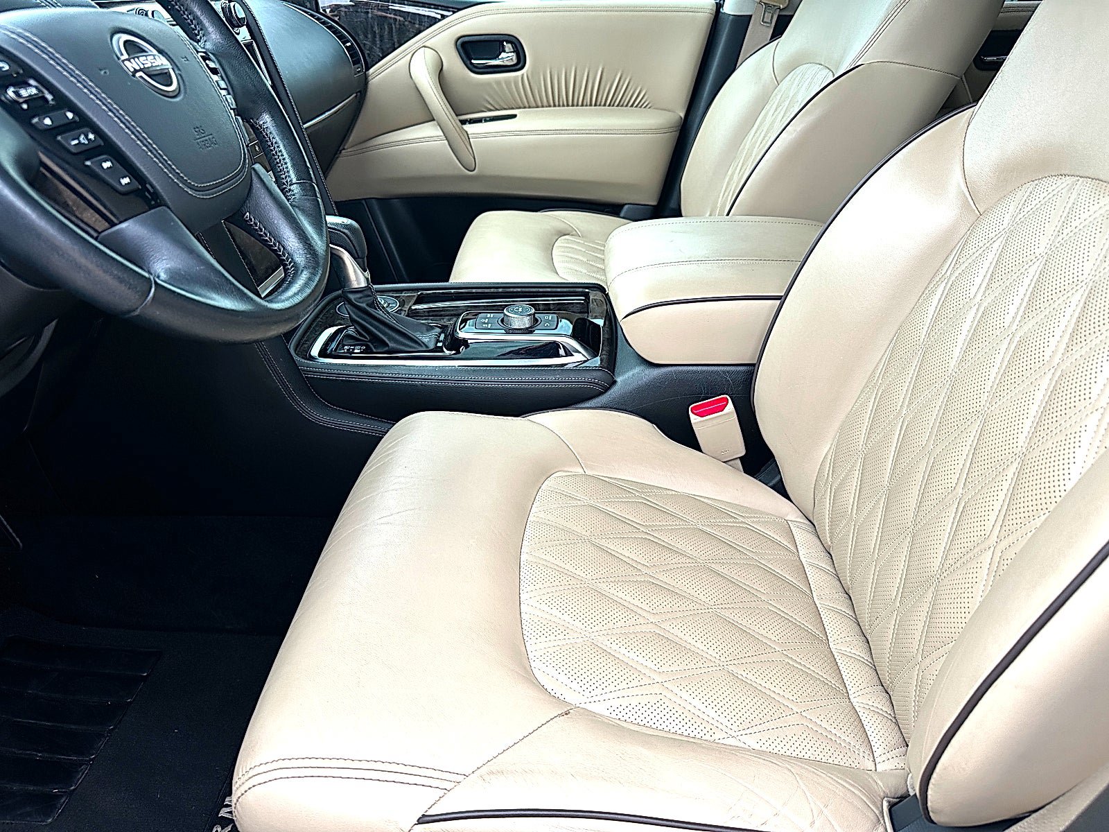 Used 2023 Nissan Armada Platinum w/ Captain's Chairs Package RWD image 13