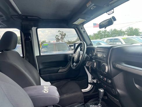 Used 2014 Jeep Wrangler Unlimited Sport w/ Connectivity Group AWD/4WD image 16