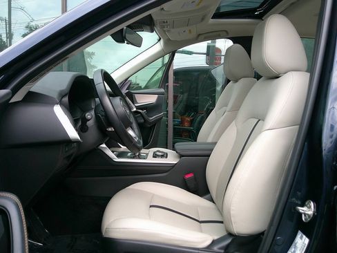 Used 2024 MAZDA CX-90 3.3 Turbo w/ Preferred Plus AWD/4WD image 9