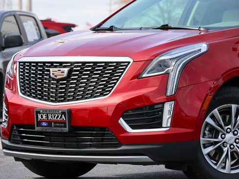 Used 2021 Cadillac XT5 Premium Luxury w/ LPO, Floor Liner Package image 17