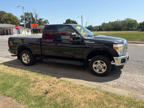 Used 2015 Ford F250 XLT w/ Camper Package AWD/4WD image 7
