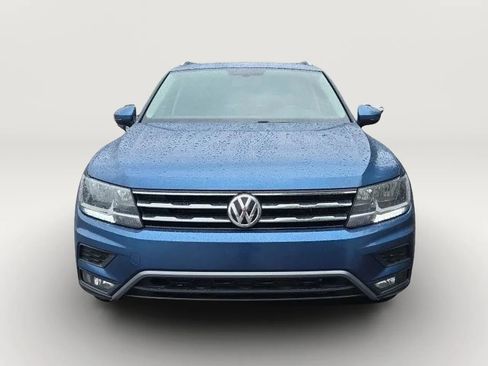 Used 2018 Volkswagen Tiguan SEL AWD/4WD image 4