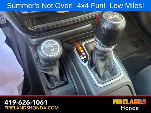 Used 2023 Jeep Wrangler Sport AWD/4WD image 27