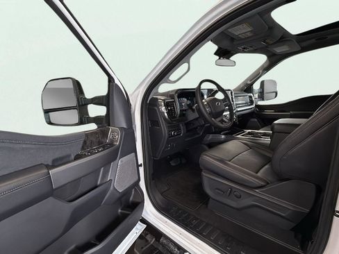 Certified 2025 Ford F250 Lariat w/ Lariat Ultimate Package image 27