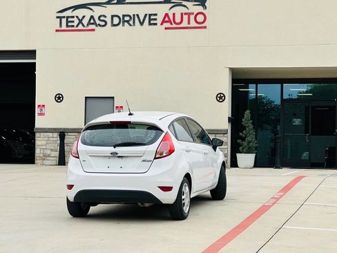 Used 2019 Ford Fiesta SE FWD image 8