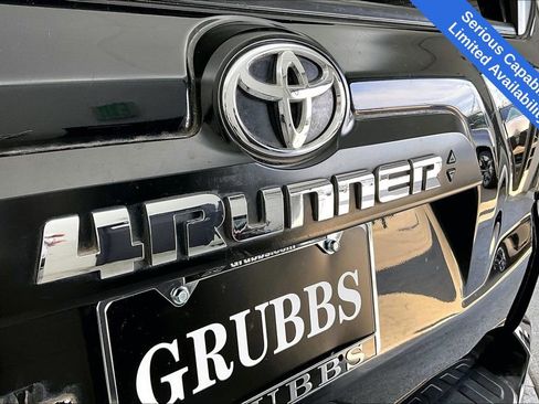 Used 2022 Toyota 4Runner TRD Off-Road image 41