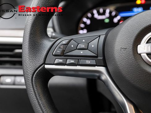 Used 2024 Nissan Altima 2.5 SV image 25