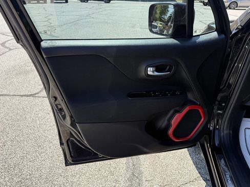 Used 2016 Jeep Renegade Sport w/ Power & Air Group AWD/4WD image 16