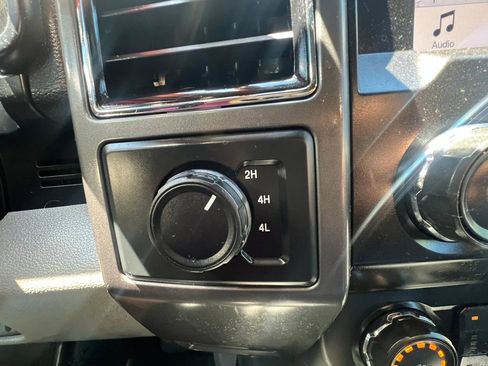 Used 2019 Ford F150 XLT w/ Equipment Group 302A Luxury AWD/4WD image 25