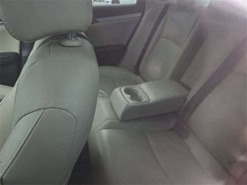 Used 2021 Honda Civic EX-L image 9