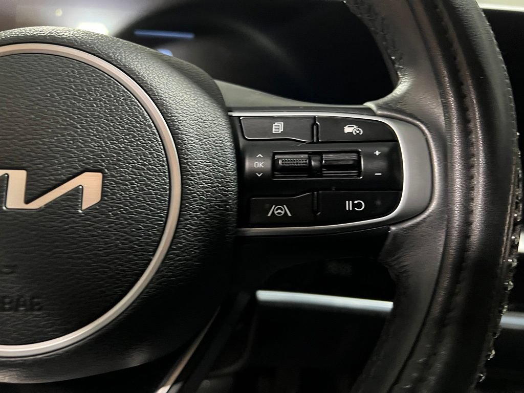 Used 2024 Kia Sportage EX FWD image 23