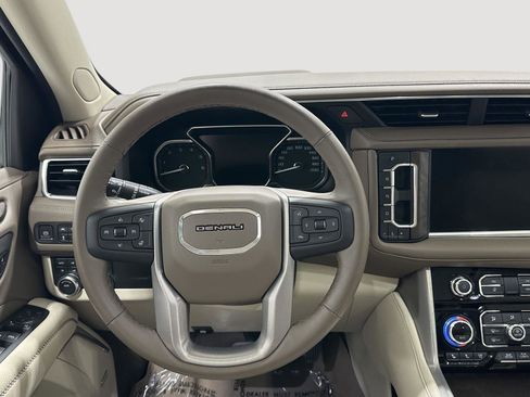 Used 2021 GMC Yukon Denali AWD/4WD image 9