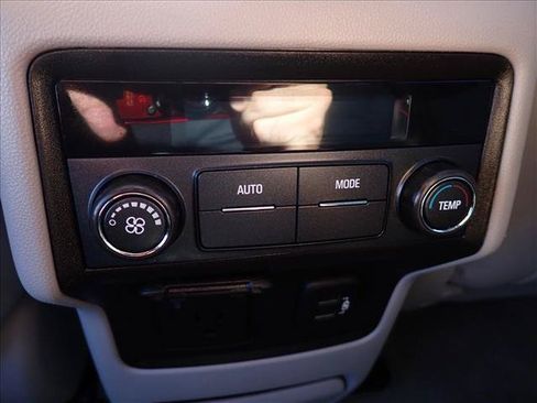 Used 2019 GMC Acadia SLT FWD image 11